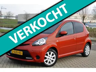 Toyota Aygo 1.0 VVT-i Aspiration l Airco l Elek Pak l LMV