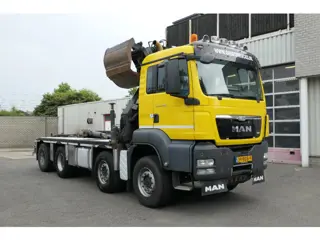 MAN TGS 41.480 | 8X4 | HMF 1643-Z2 | Remote Control | Hyva Hooklift | 591871Km | 2014 | Euro5 | Wide