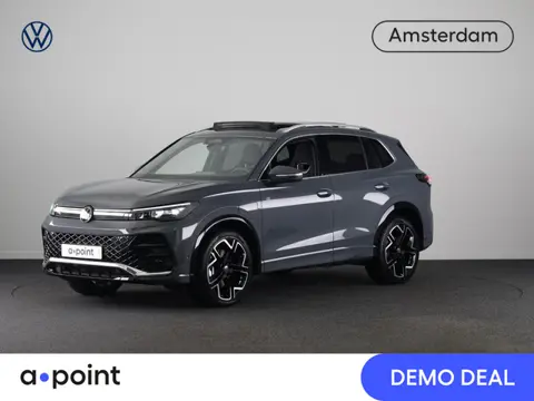 Volkswagen Tiguan 1.5 eHybrid R-Line Edition 204 PK PHEV | Panorama dak | Comfort pakket | Navigatie