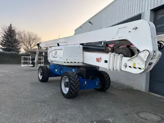 JLG JLG 1250 AJP 4x4x4 Articulated boomlift, 2013 Year