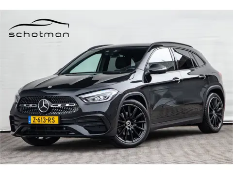 Mercedes-Benz GLA 180 AMG Nightpack, Widescreen, Distronic, Sfeerverlichting 2023