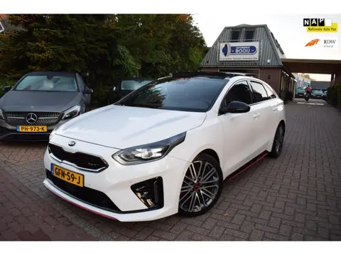 Kia ProCeed 1.6 T-GDI GT 204 PK AUTOM PANO DAK/ADAP CRUISE/NAVI/AIRCO-ECC/PDC V+A/CAMERA/XENON/BLUET