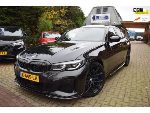 BMW 3-serie M340i xDrive High Executive Edition AUTOM/ADAP CRUISE/AIRCO-ECC/NAVI/CARPLAY/PANO DAK/NL