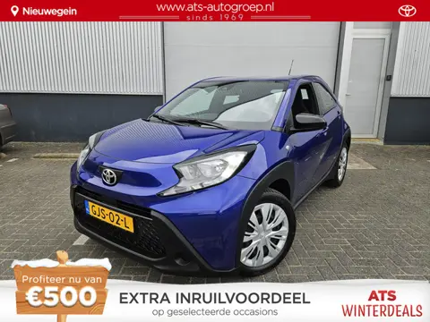Toyota Aygo X 1.0 VVT-i MT Play | Allseason banden | Origineel NL | 1e eigenaar | Adaptieve Cruise C