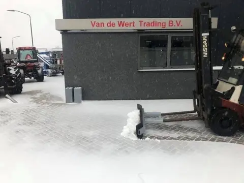 Rubberschuif sneeuwschuiver sneeuw ruimers heftruck shovel 170cm