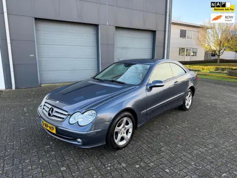 Mercedes-Benz CLK-klasse Coupé 200 K. Elegance automaat