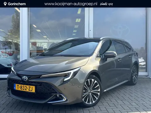 Toyota Corolla Touring Sports 1.8 Hybrid First Edition | Elek. Achterklep | Parkeersensoren | Stoelv