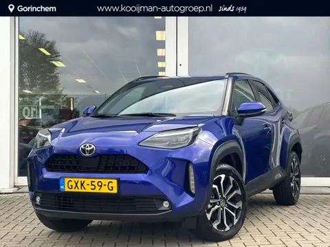 Toyota Yaris Cross 1.5 Hybrid 115 First Edition | Plus Pack | Parkeersensoren | Stoel en stuurverwar