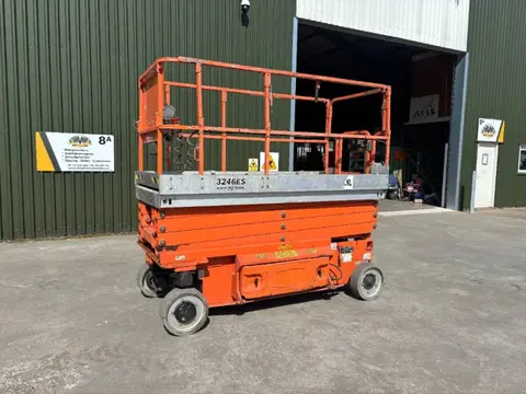 JLG 3246 ES schaar hoogwerker (bj 2010)