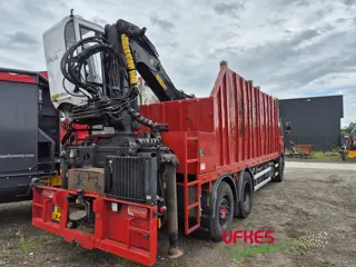 DAF CF 75 met Palfinger containerkraan (bj 2005, automaat)