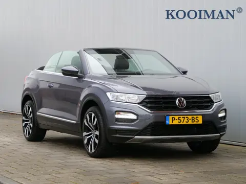 Volkswagen T-Roc Cabrio 1.0 TSI 110pk Style Navigatie / 19 Inch / Stoelverwarming / Trekhaak