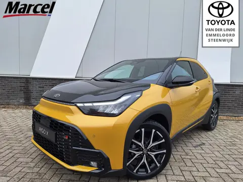 Toyota Aygo X Hybrid 116 GR Sport Navi JBL speakers 18"velgen Sportonderstel