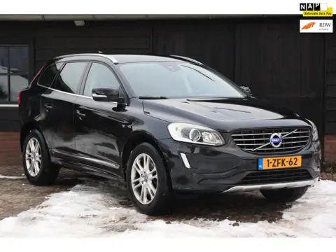 Volvo XC60 2.0 D4 FWD Summum Xenon/Leer/Navigatie/Parkeersensor/Trekhaak