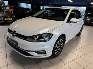 Volkswagen Golf 1.0 TSI Comfortline 85 KW 6 bak Navigatie Cruise control