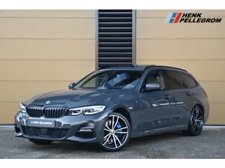BMW 3 Serie Touring 320i Business Edition * Panoramadak * M-Sport * M-Sportremmen * Hifi *