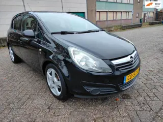 Opel Corsa 1.2ALLEEN VERKOOP EXPORT OF HANDEL,VERBRUIKT OLIE
