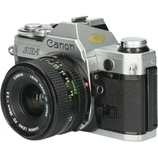 Tweedehands Canon AE-1 met FD 28mm f2.8 new CM5252
