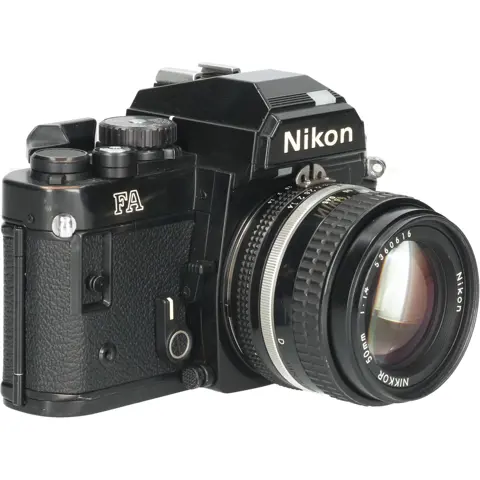 Tweedehands Nikon FA Body met 50mm F/1.4 CM3830