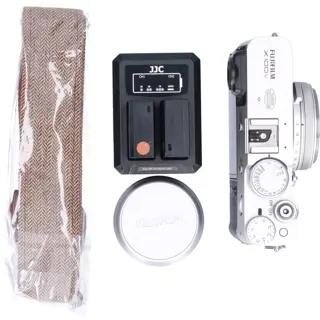 Tweedehands Fujifilm X100V Silver CM4753