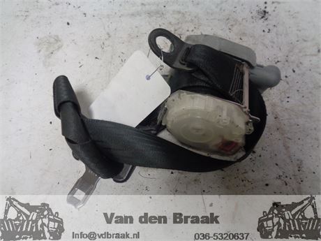 Toyota Aygo 5 drs 2005-2014 Gordelspanner links voor