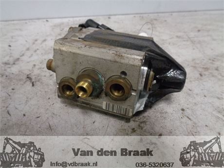 Volkswagen Golf 1.6 FSi 2003-2008 Hoge druk brandstof pomp