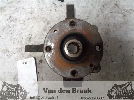 Nissan Note 1.4 16V 2006-2013 Fusee rechts voor