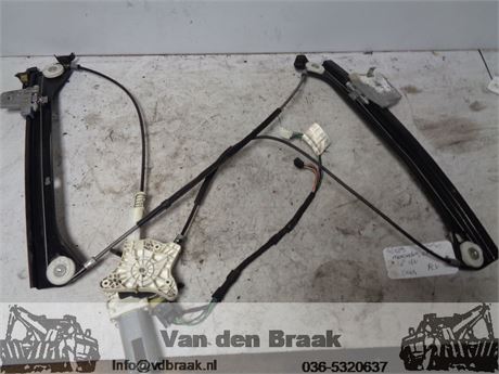 Mercedes Benz CLK Coupe 2002-2009 Raammechaniek rechts voor