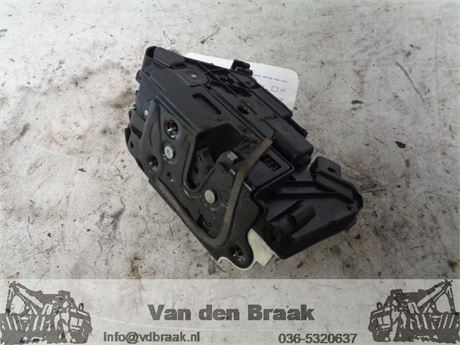 Volkswagen Up! 5drs 2012-2024 Deurslot rechtsvoor