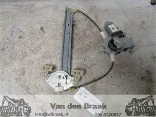 Nissan Qashqai 2010-2014 Raammechaniek rechts achter electrisch