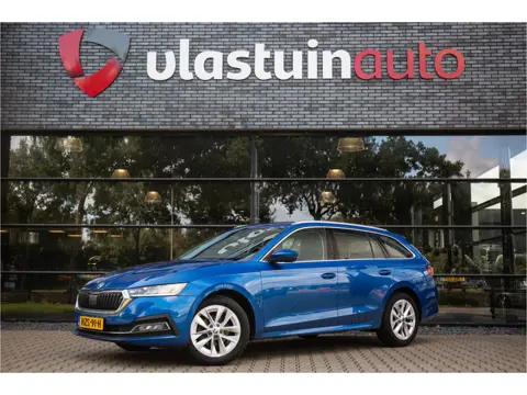 Škoda Octavia Combi 1.5 TSI Greentech Style , Adaptive cruise, Carplay, Virtual cockpit,