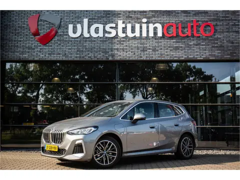 BMW 2 Serie Active Tourer 225e xDrive M-Sport , Trekhaak, Sportstoelen, Achteruitrijcamera