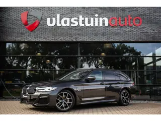 BMW 5 Serie Touring 530e High Executive M-Sport , Panoramadak, Harman/Kardon, Adaptive cruise, Trekh