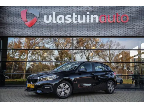 BMW 1-serie 118i Executive Edition , Cruise control, Isofix,  Apple Carplay/Android,