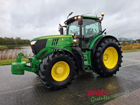John Deere 6215 R (bj 2018)