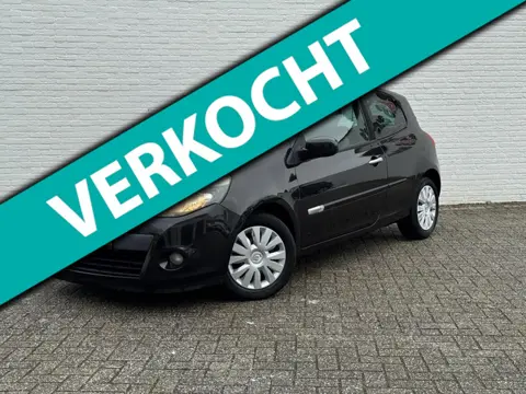 Renault Clio 1.5 dCi Parisienne Airco Cruise Radio/CD 4 seizoenenbanden Trekhaak