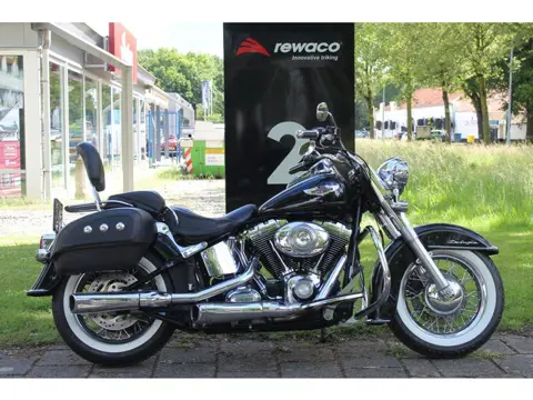 Harley-Davidson Softail  Deluxe