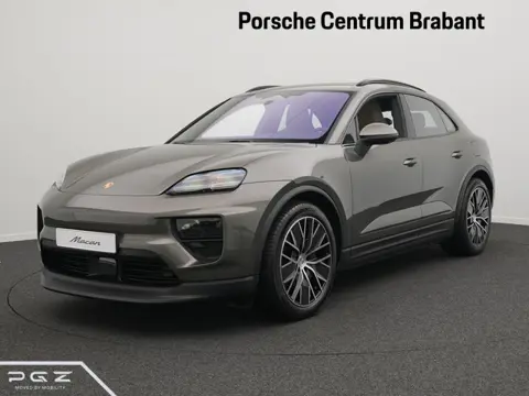 Porsche Macan 4