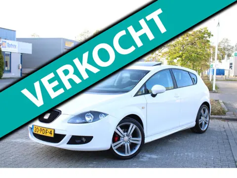 SEAT Leon 1.2 TSI Ecomotive Sport SCHUIFDAK l CRUISE l NAVI