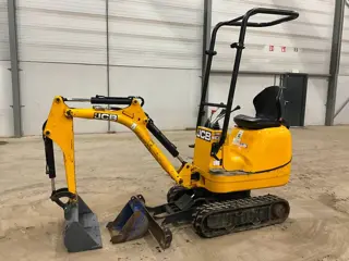 JCB 8008 CTS (bj 2022)