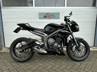 Triumph STREET TRIPLE RS (bj 2020)