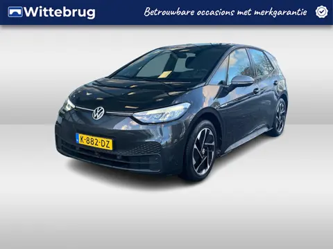 Volkswagen ID.3 First 58 kWh / Stoelverwarming / Navigatie / 18'' LMV