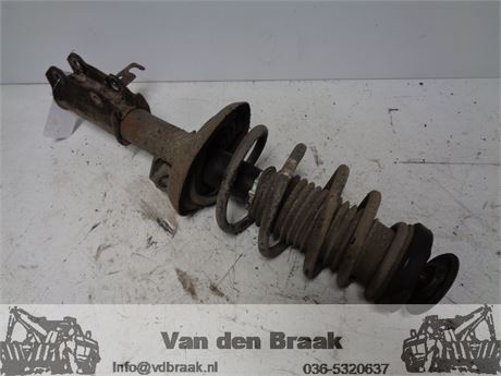 Opel Astra 1.4 16V Turbo 2009-2015 Veerpoot links voor