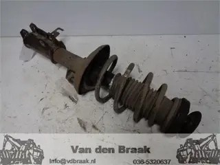 Opel Astra 1.4 16V Turbo 2009-2015 Veerpoot links voor