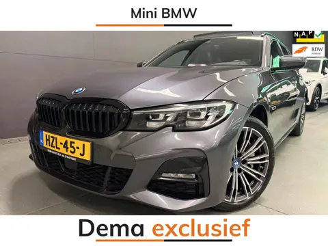 BMW 3-serie Touring 330e M-SPORT SOH-TEST/PANO/H-KARDON/V-COCKPIT/NAVI/CAM/DAB/CARPLAY///