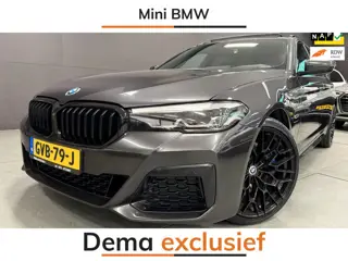 BMW 5-serie Touring 530e M-SPORT 20'' PANO/NAVI/CAM/DAB/CARPLAY/ECC/PDC/CRUISE///
