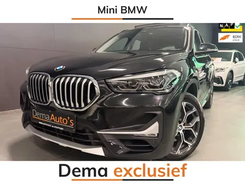 BMW X1 SDrive18i Executive Edition PANO/LEDER/H-UP/NAVI/SFEERVERL/LED/PDC/CRUISE///