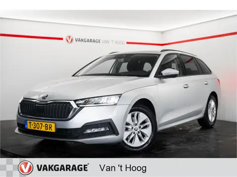 Škoda Octavia Combi 1.0 e-TSI Business Edition Apple carplay Navigatie