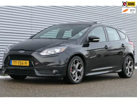 Ford Focus ST 250PK Recaro Leder Stoelverwarming