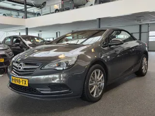 Opel Cascada 1.6 Turbo Cosmo / Trekhaak / Adaptieve verlichting / Cruise contr.