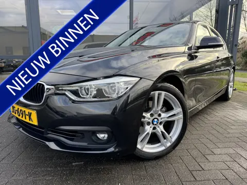 BMW 3 Serie 318i Centennial Executive (bj 2016, automaat)